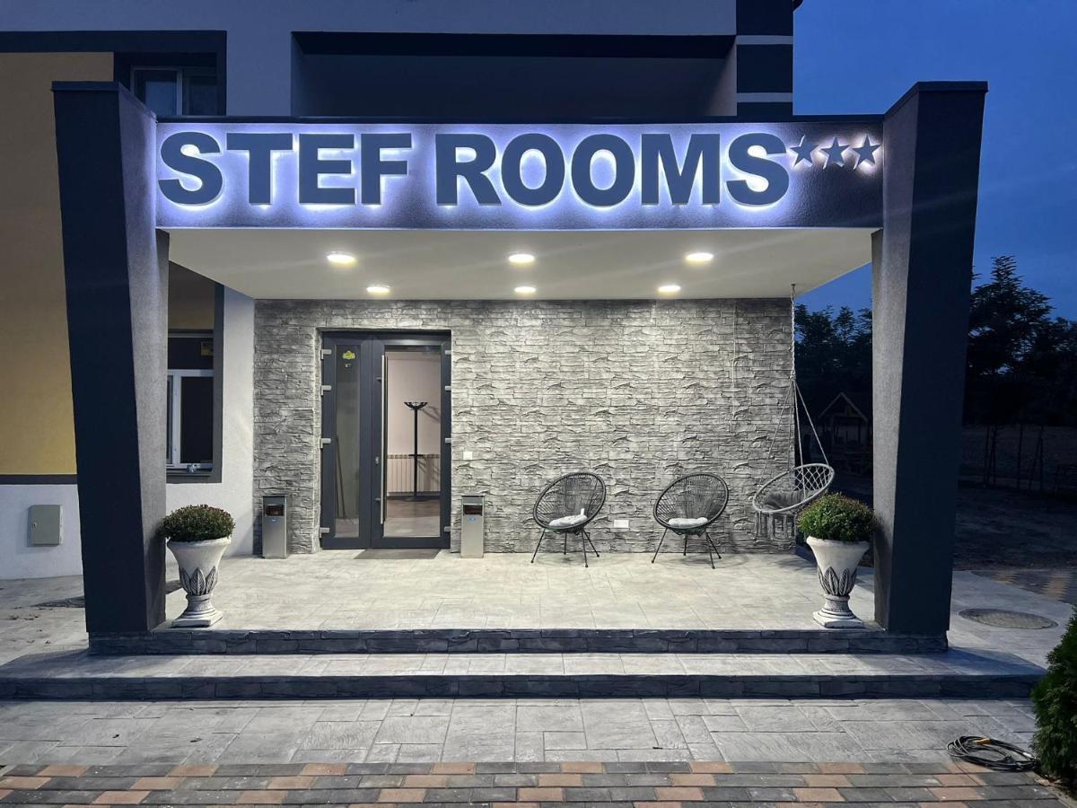 Stef Rooms Tirgu Frumos Esterno foto