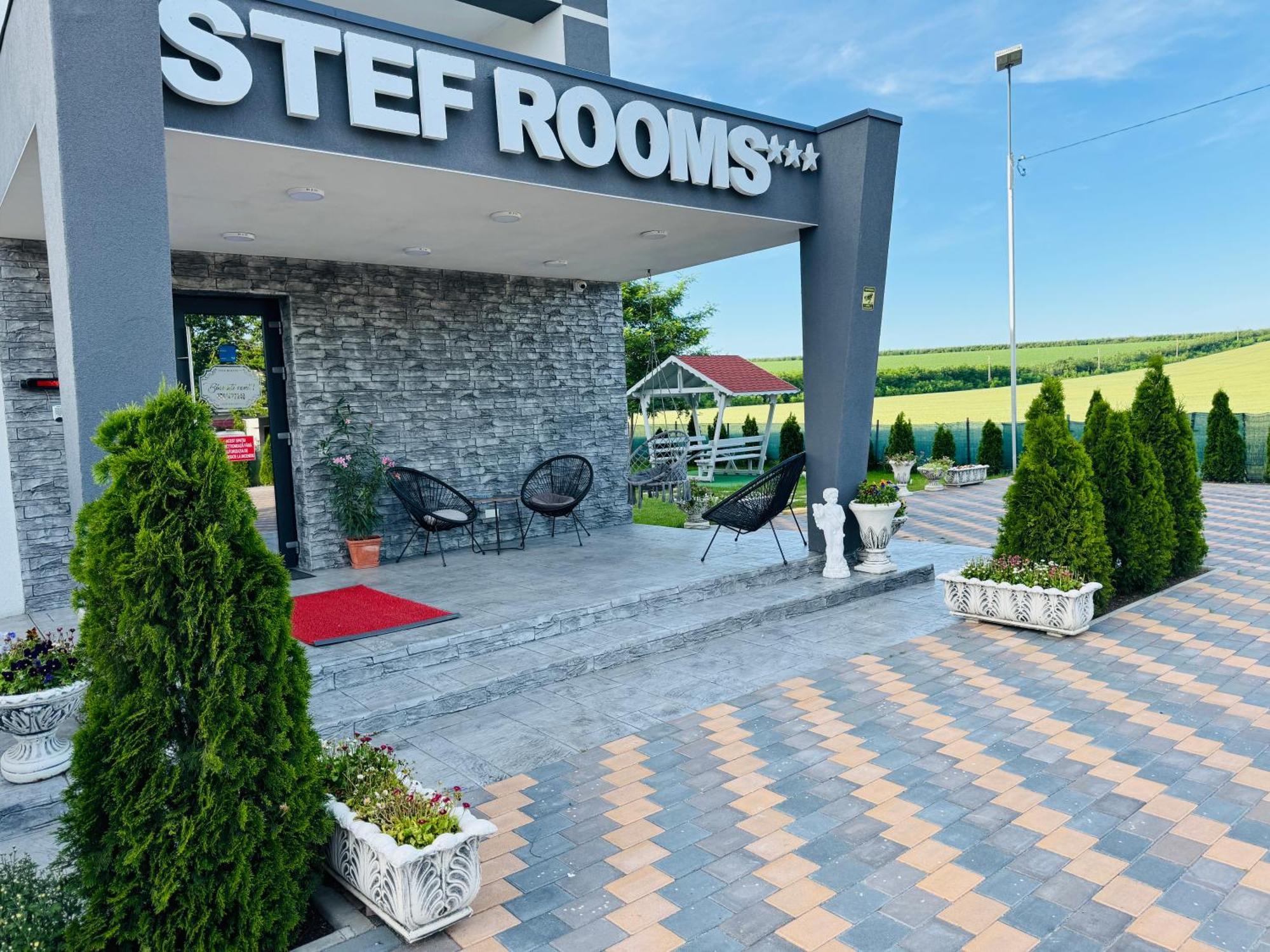 Stef Rooms Tirgu Frumos Esterno foto